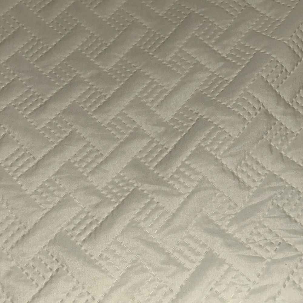 Queen/Full Bedspread - Picture 3 of 3